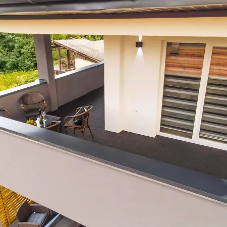 Appartement Ammirevole Ravne *