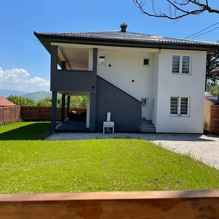 Ammirevole Ravne * Visoko